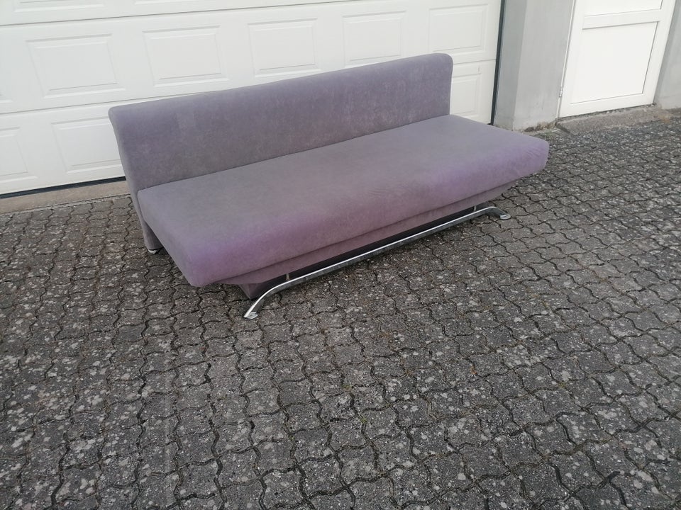 Sovesofa, b: 194 l: 145 h: 40