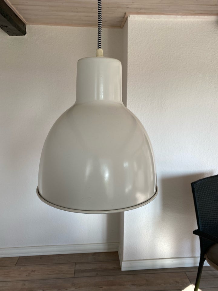 Anden loftslampe