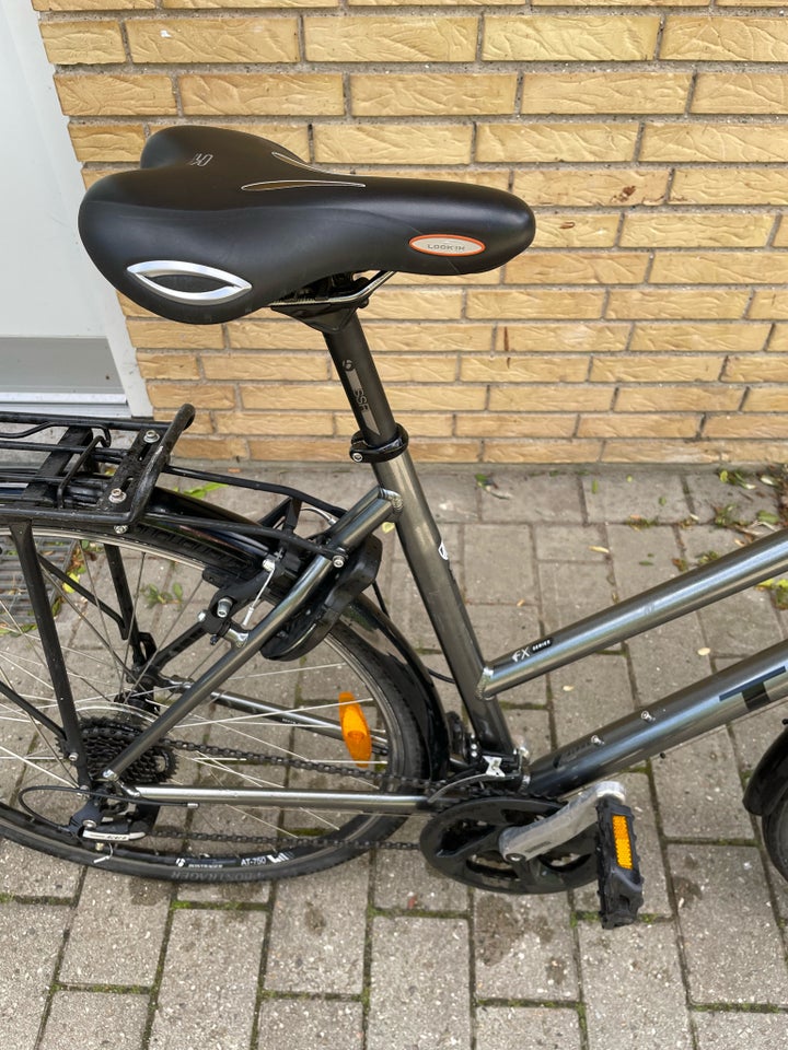 Damecykel Trek 71 fx stager 21g