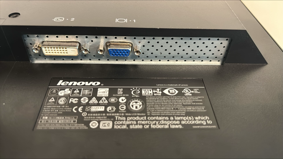 Lenovo ThinkVision L2250p 22