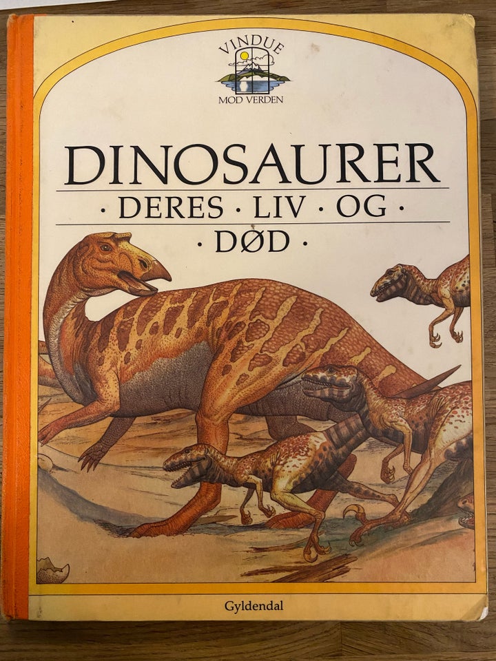 Dinosaurer-deres liv og død bog,