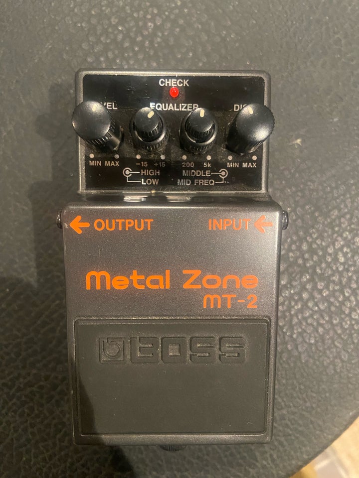 Pedal, Boss Metal Zone