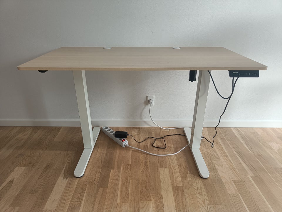 Height Adjustable Desk, Ergear