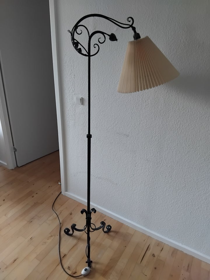 Gulvlampe, Unik lampe