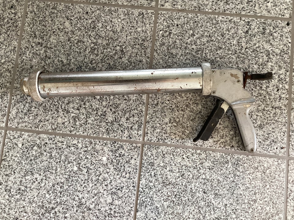 Fugepistol, Krøger