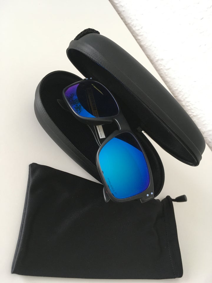 Solbriller herre, Oakley