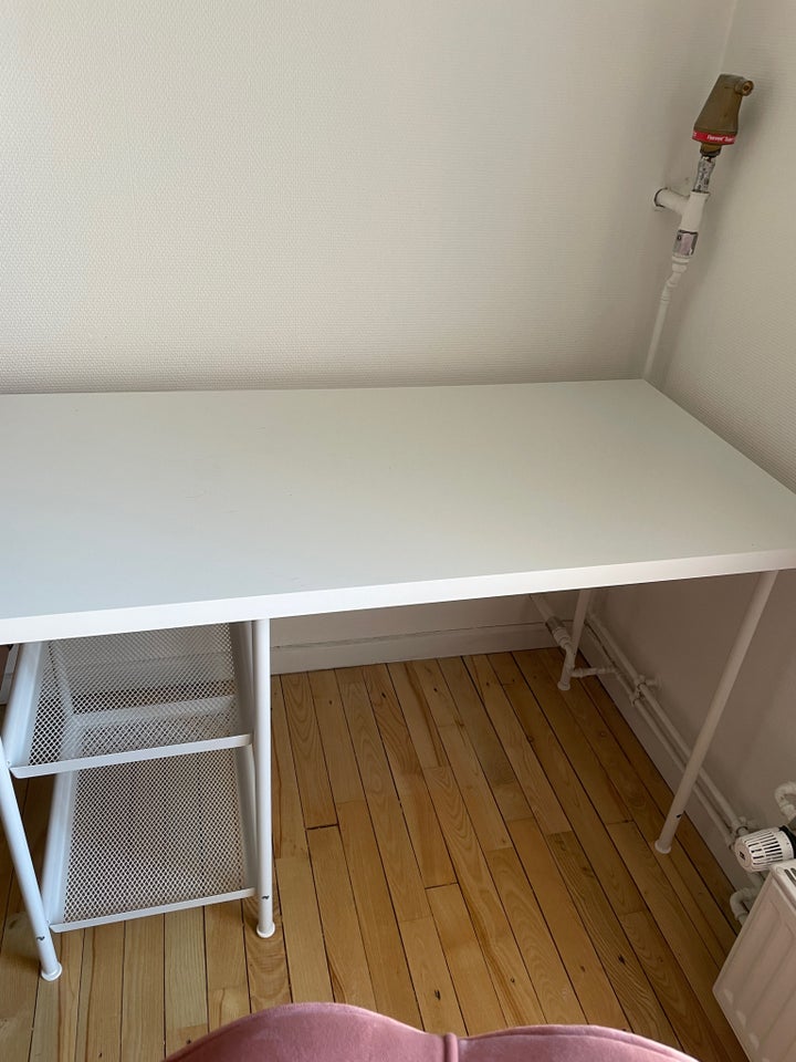 Skrivebord, Ikea, b: 120 d: 60 h: 73