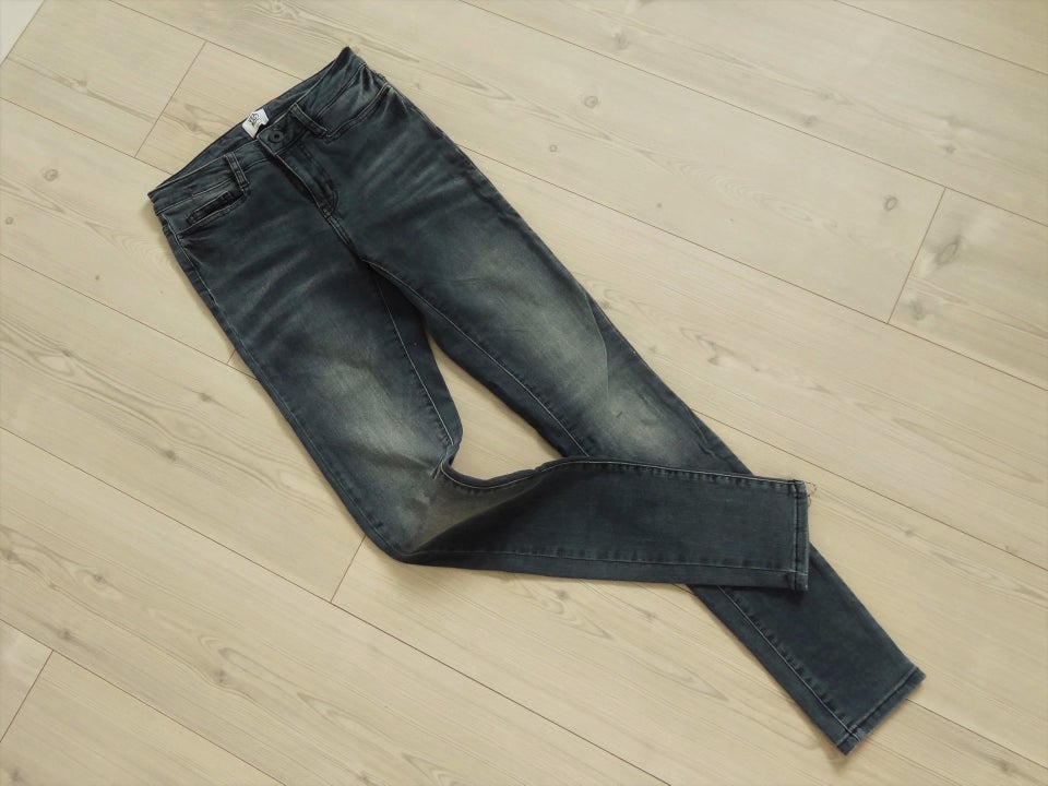 Jeans, Vero Moda, str. 34