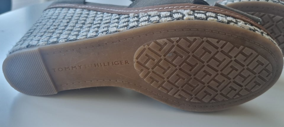 Sandaler str 36 Tommy Hilfiger