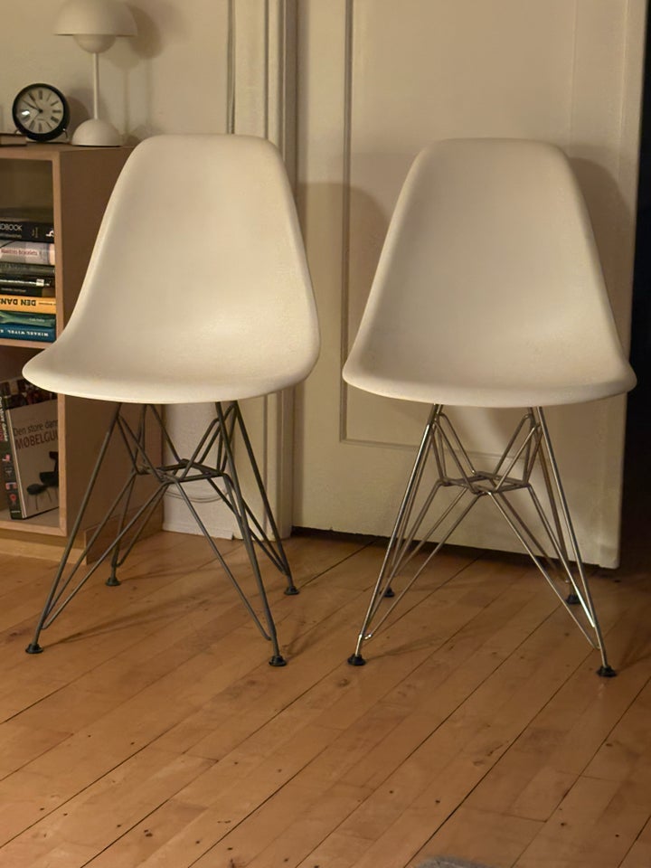 Eames, DRS , Stole