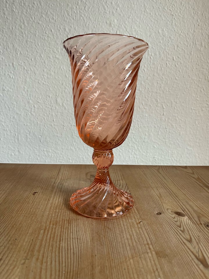 Vase, Pink glass vase , Unknown