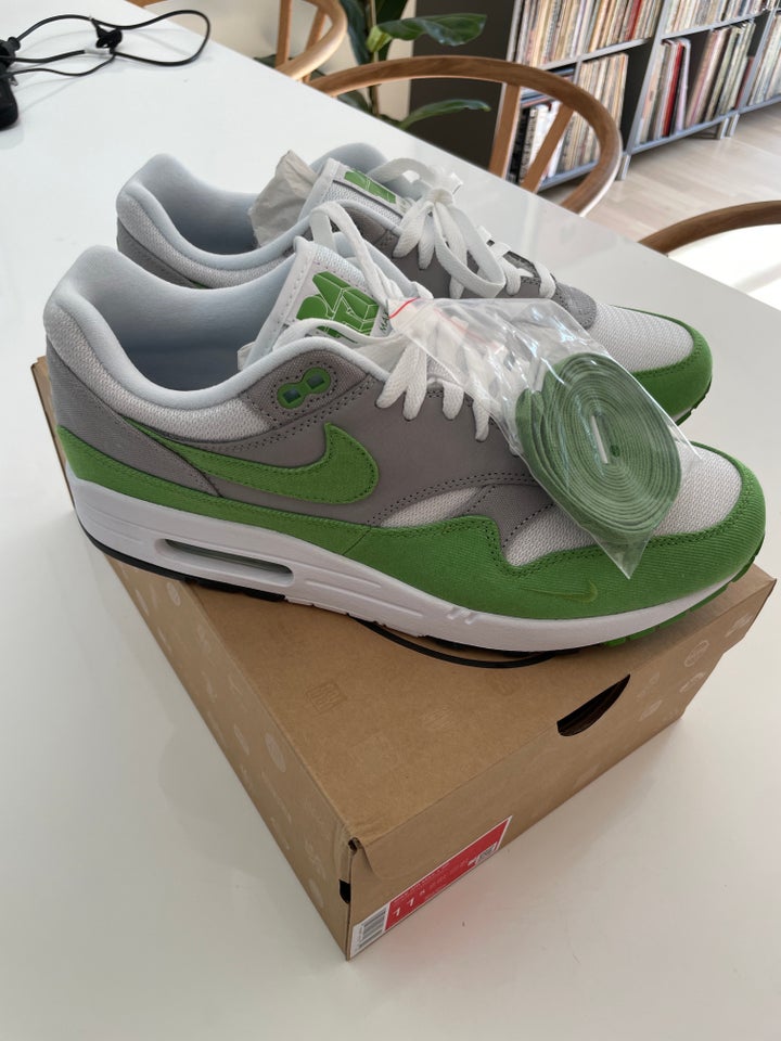 Sneakers, Nike Air max 1 / Patta,