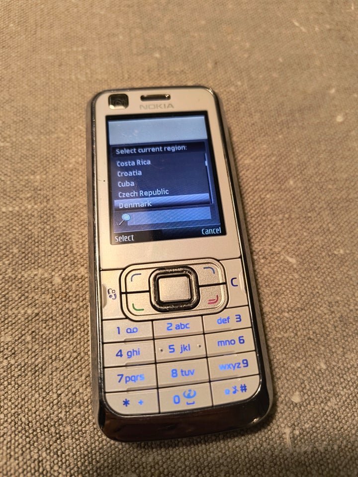 Nokia 6120-c1