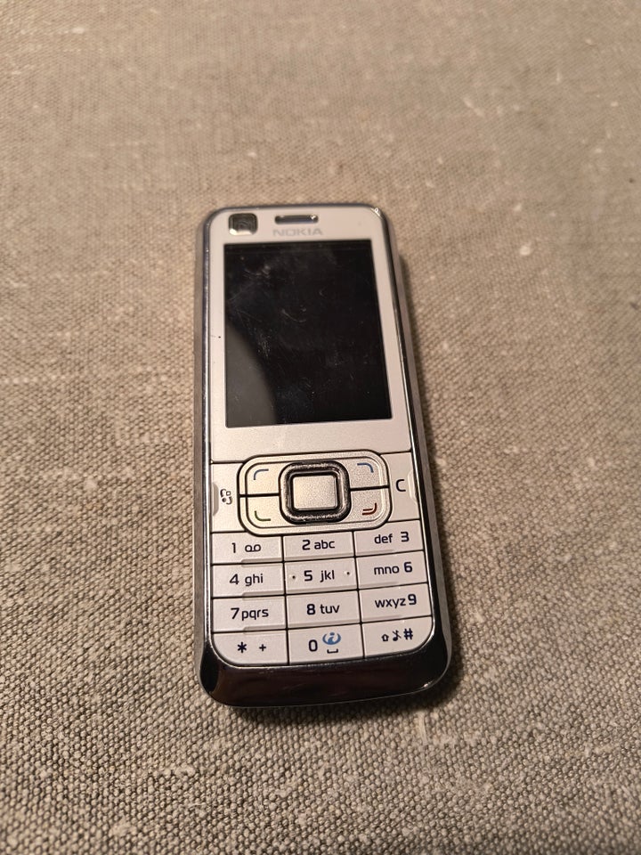 Nokia 6120-c1