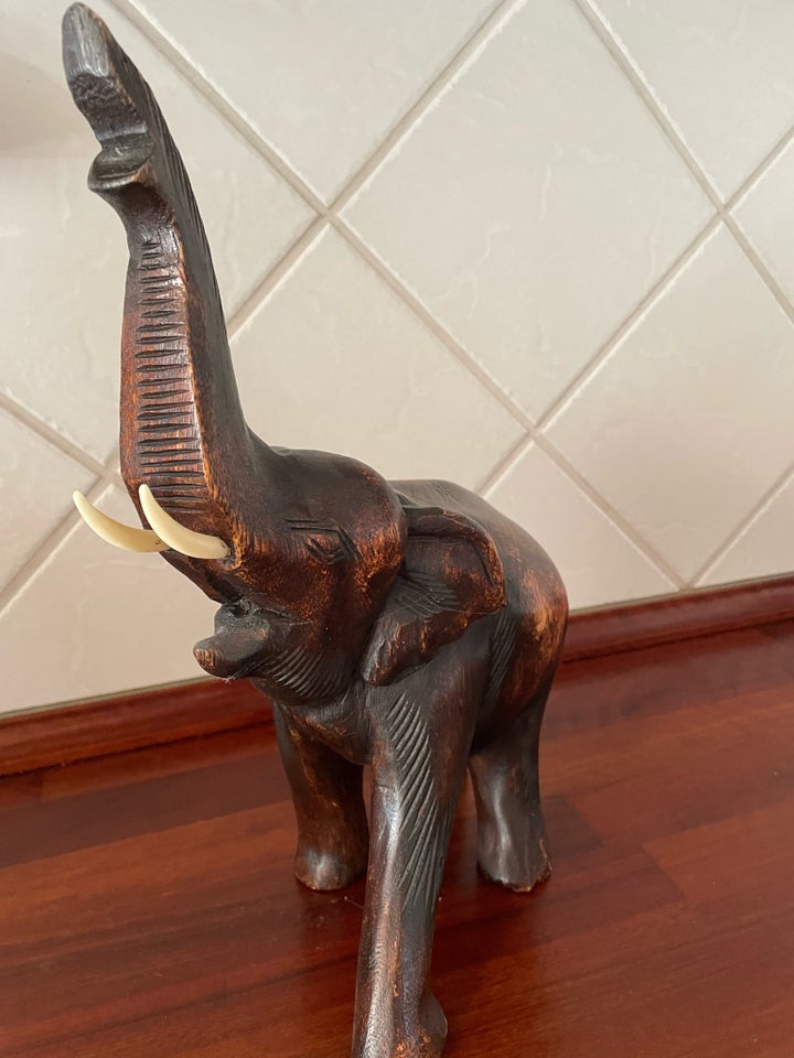 Træ elefant