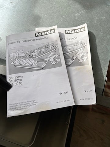 Indbygningsovn, Miele DG 5030, b: