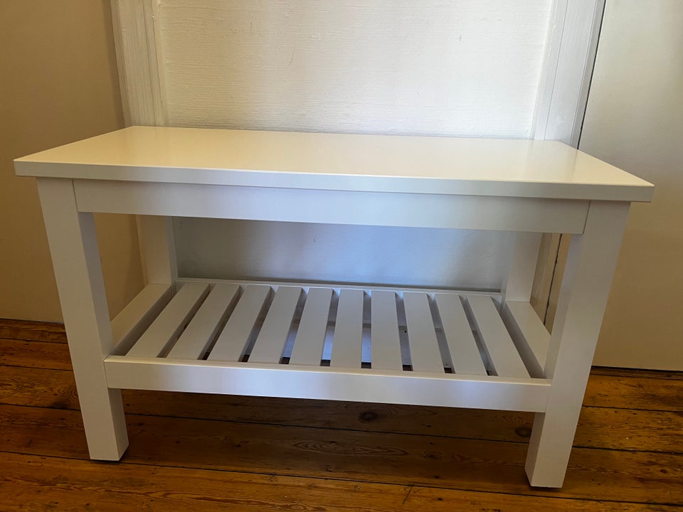 Skohylde, IKEA hemnes