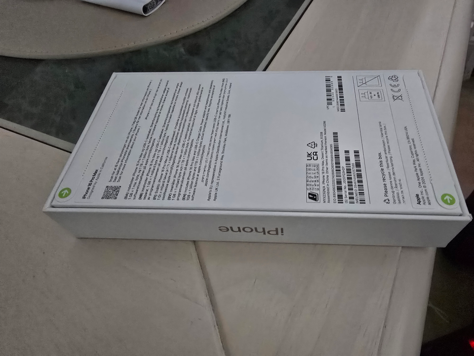 iPhone 15 Pro Max, 512 GB, guld