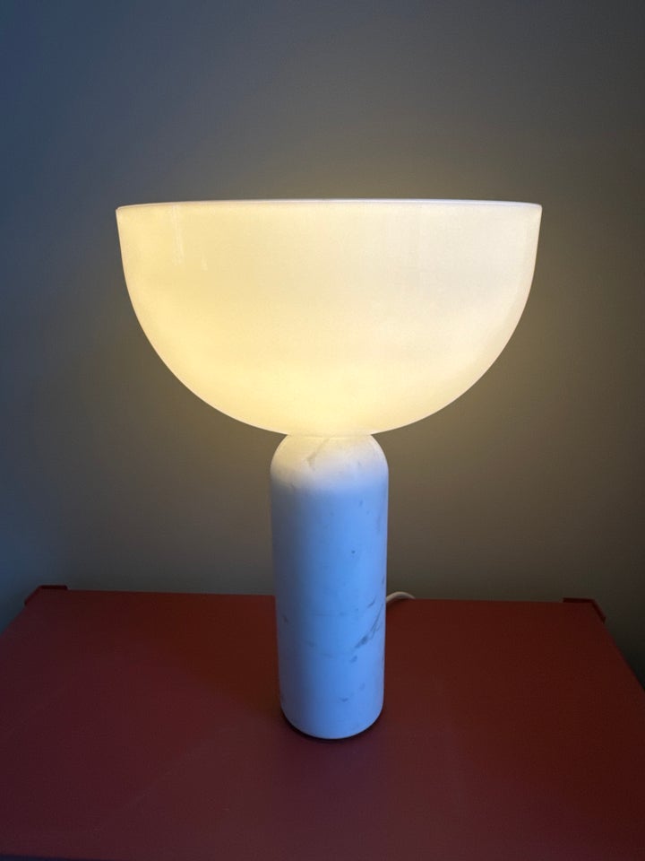 Lampe, New Works