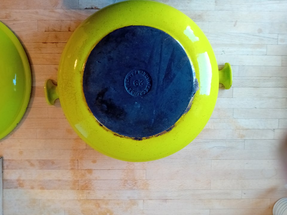 Le creuset støbejernsgryde, Le