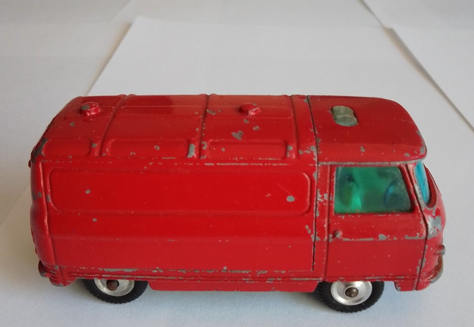 Modelbil CORGI TOYS COMMER 3/4 TON