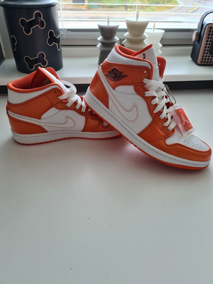 Sneakers, Jordan 1, str. 42,5