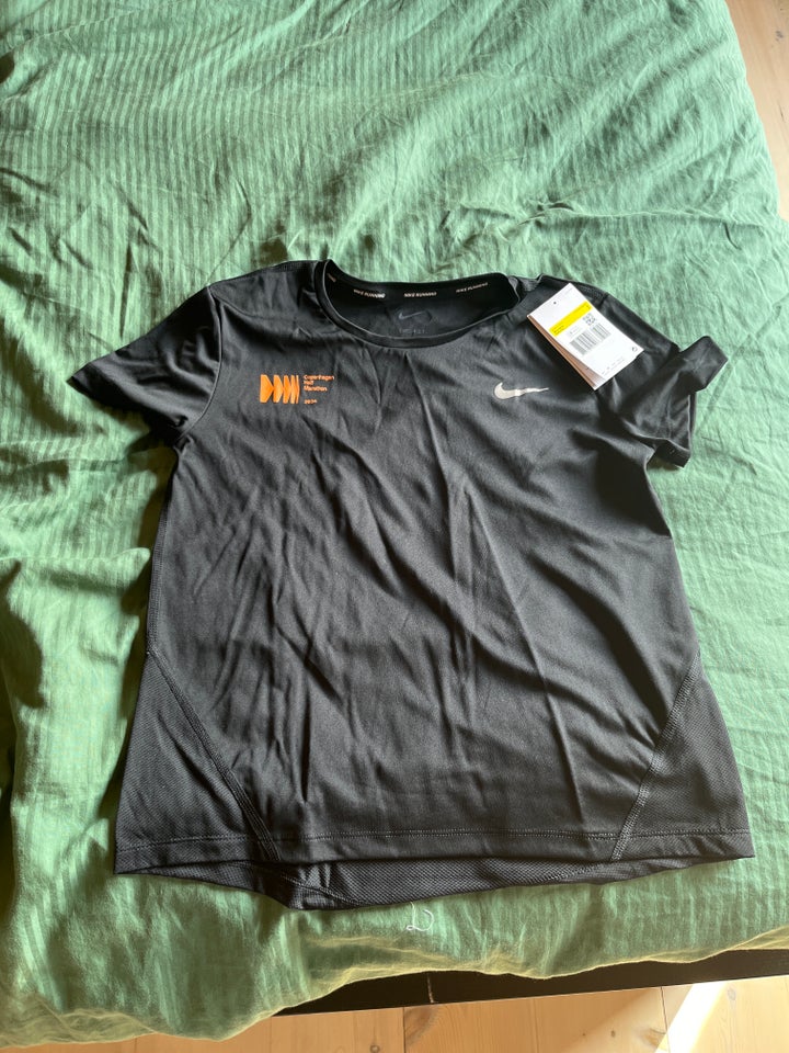 T-shirt Nike str Small