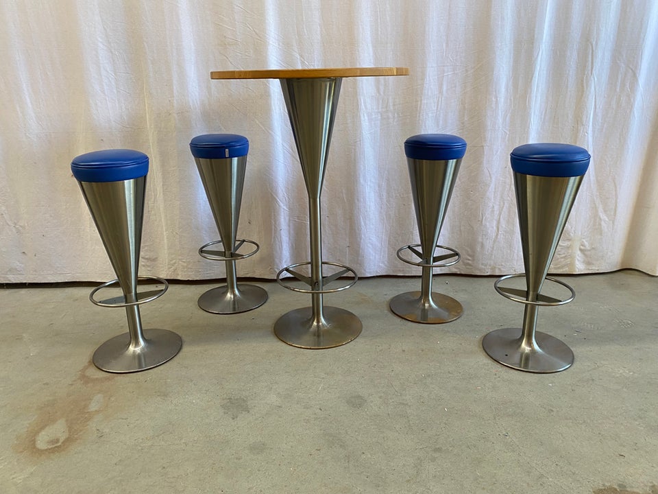 Andet Bar set