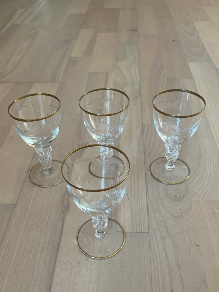 Glas, GLAS, 4 LYNGBY MÅGE HVIDVIN