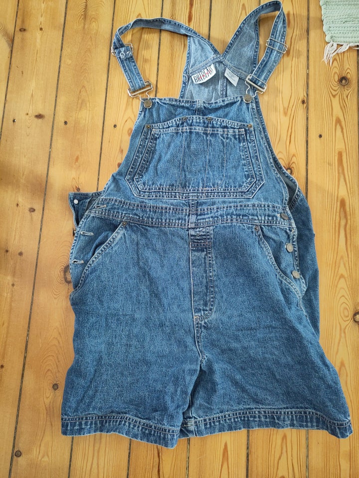 Overalls Bill Blass str findes i