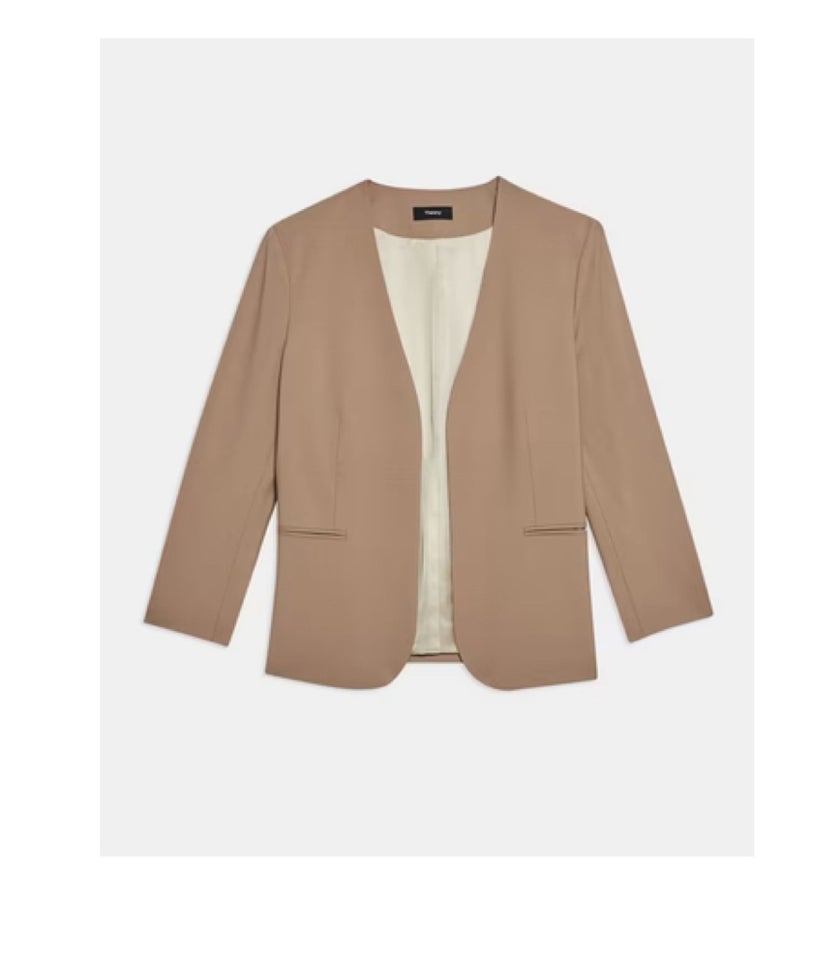 Blazer, str. 34, Theory