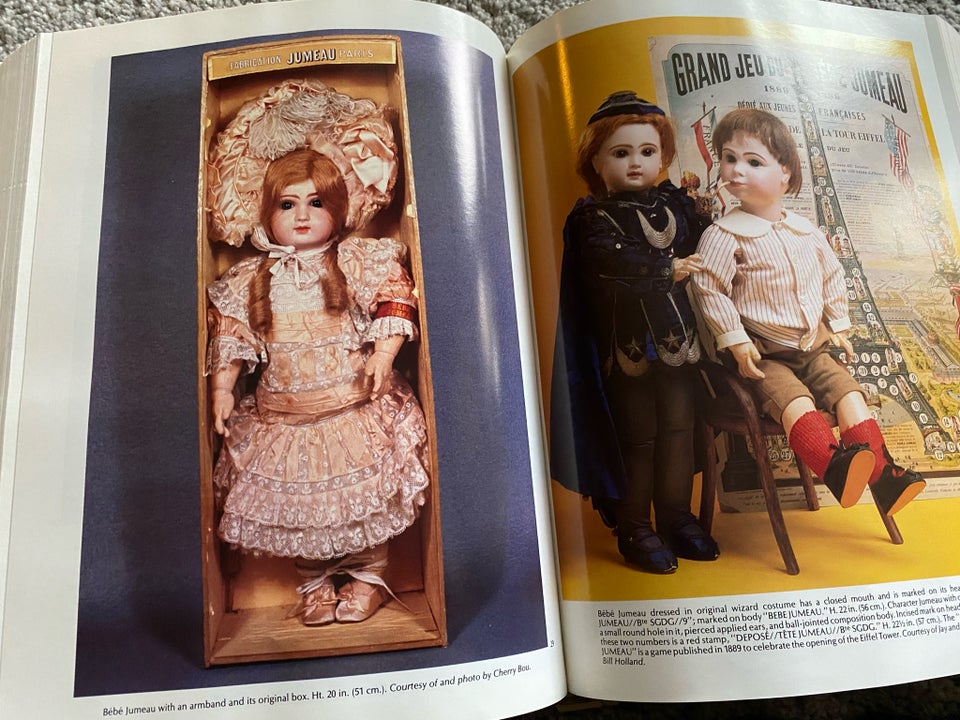 COLLECTORS ENCYCLOPEDIA of DOLLS