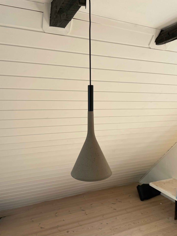 Foscarini, Aplomb, loftslampe