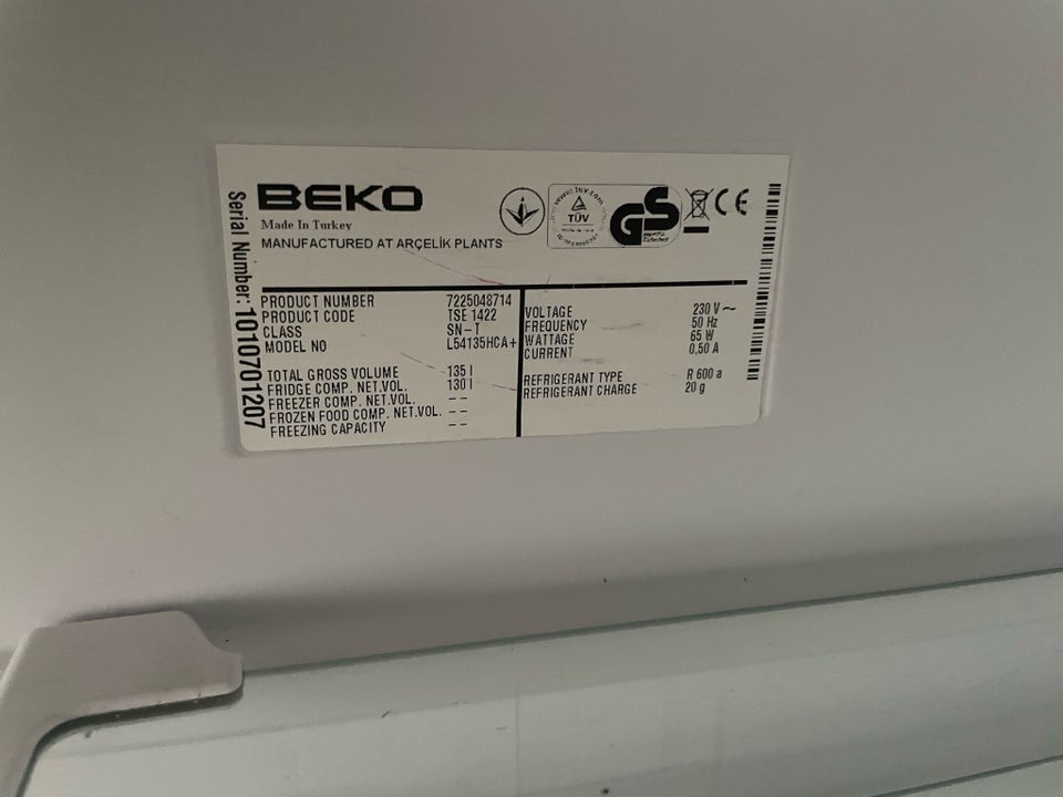 Køle/svaleskab Beko TSE1422 135