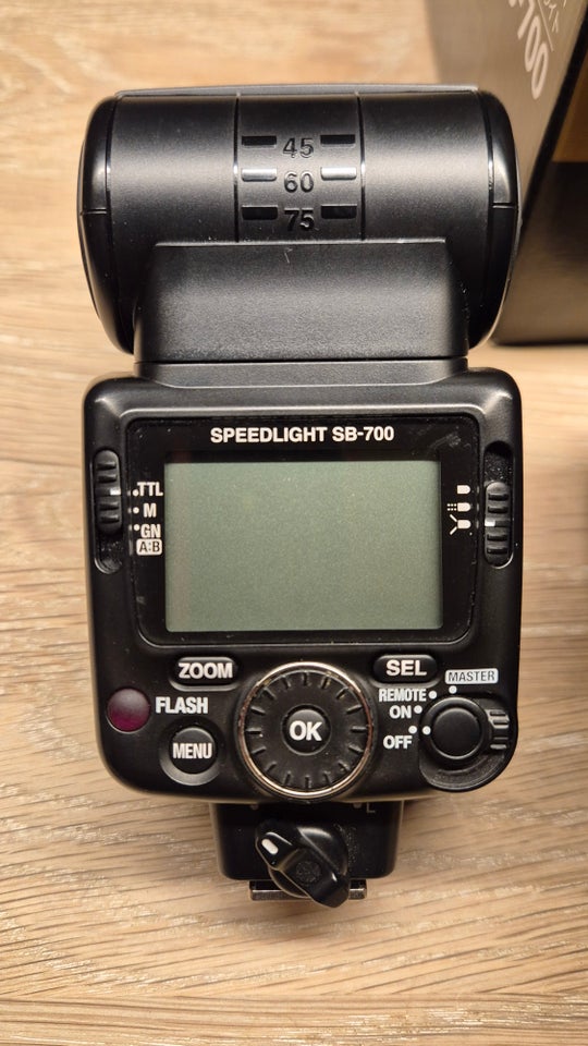 Nikon, SB-700 Speedlight, Perfekt