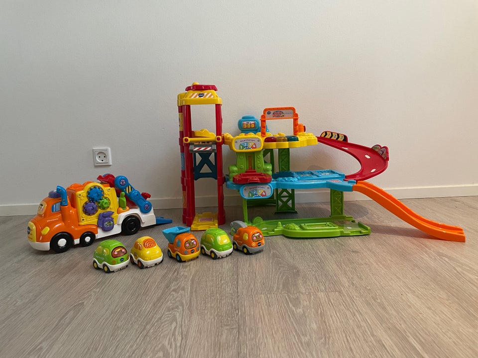 Toot Toot Garage + Biltransporten ,