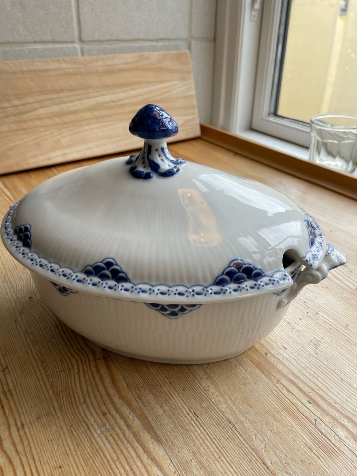 Porcelæn Suppeterrin Royal