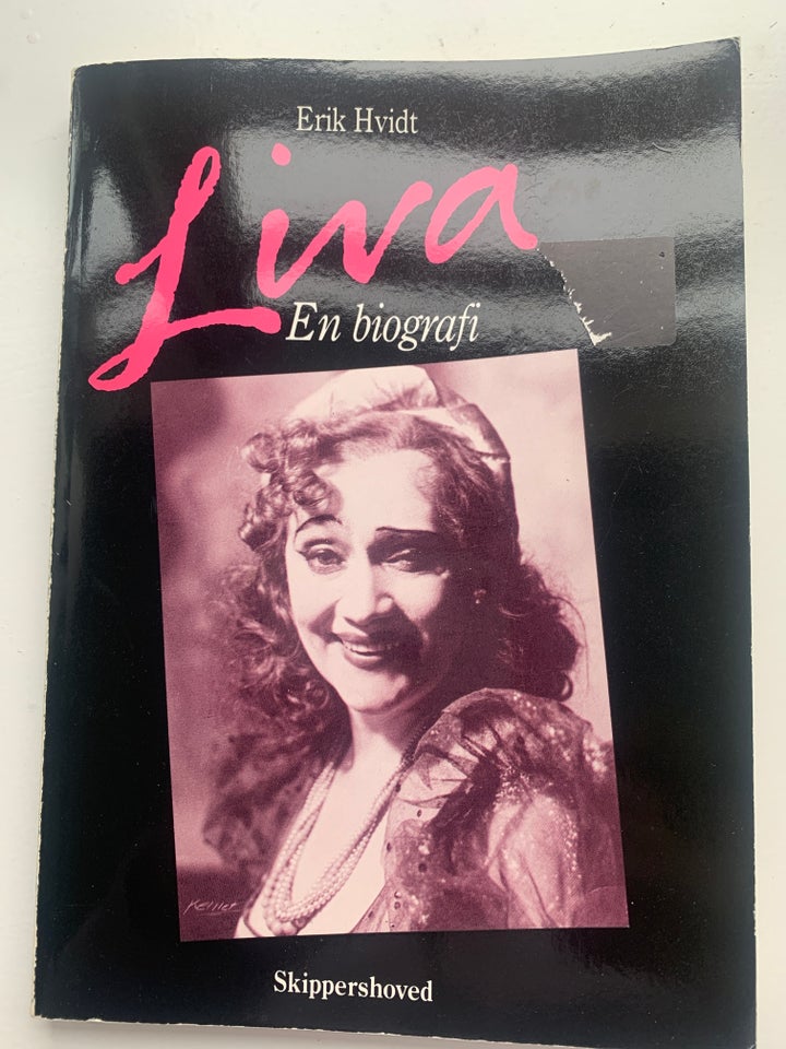 Liva - En biografi, Erik Hvidt