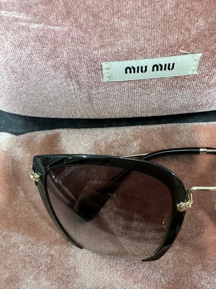 Solbriller dame, Miu miu