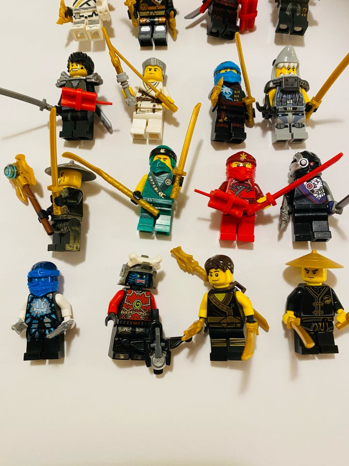 Lego Ninjago, Minifigurer