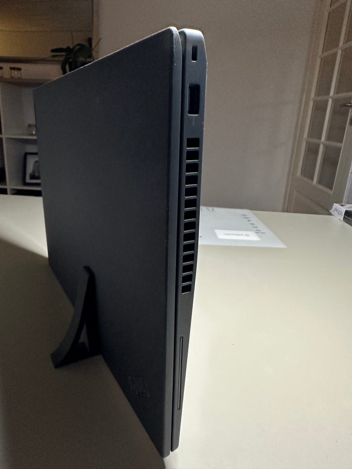 Lenovo T16 G2 33 - 51 GHz 16 GB ram