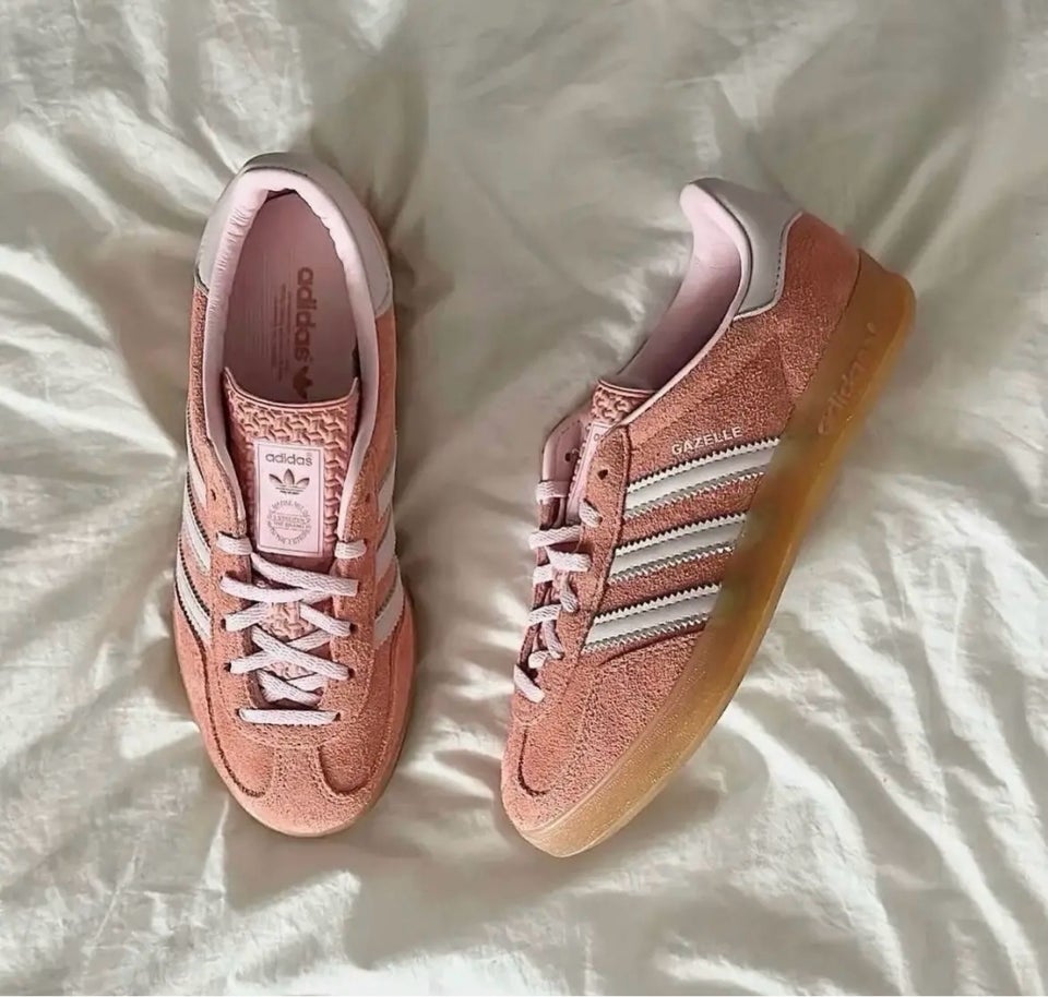 Sneakers str 375 Adidas