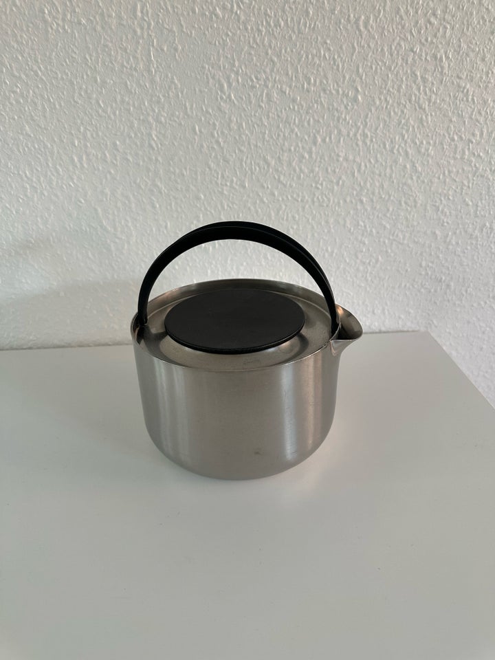 Tekande, Stelton