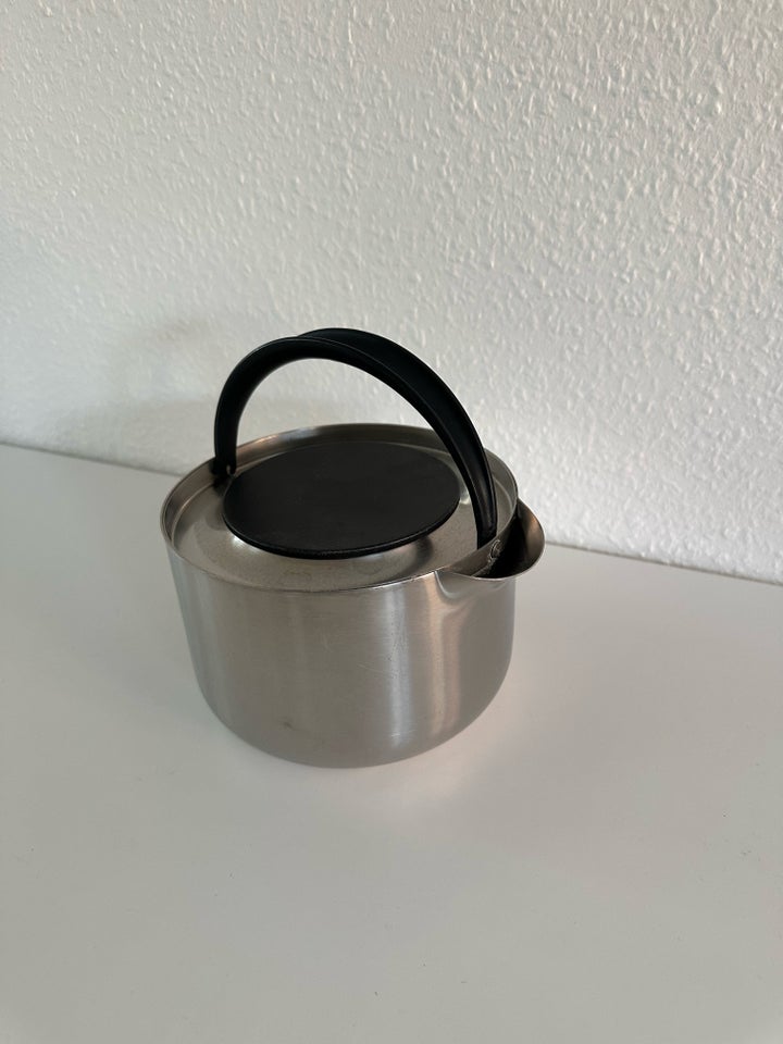 Tekande, Stelton