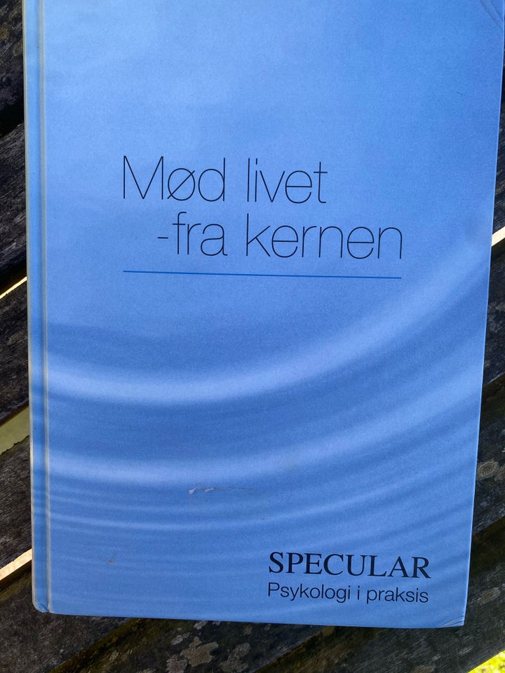 Mød livet -fra kernen, SPECULAR,