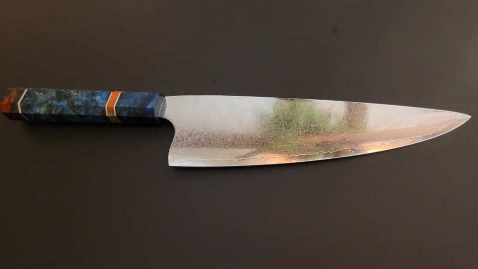 Gyuto på 20cm med højt blad