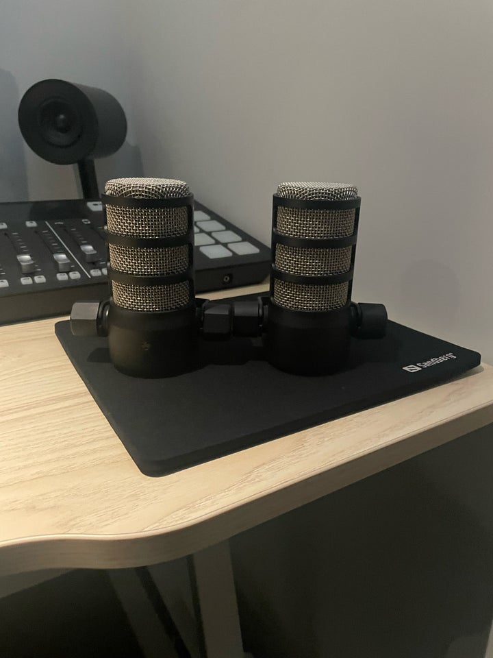 Røde rødecaster pro og røde podmic