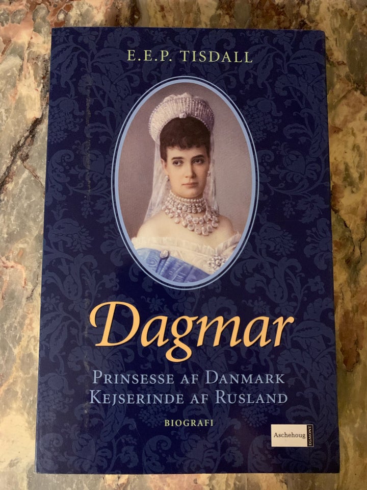 Dagmar, Tisdall, genre: roman