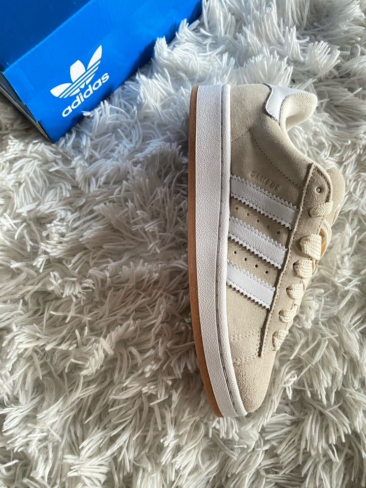 Sneakers, str. 39, Adidas