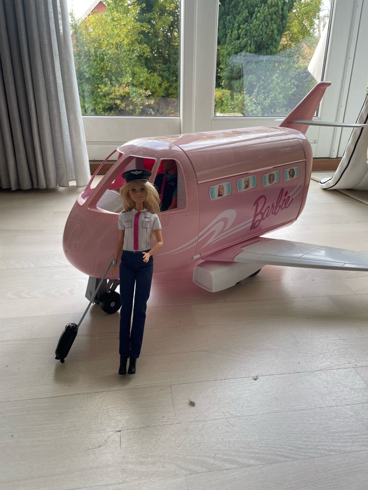 Barbie, Flyvemaskine